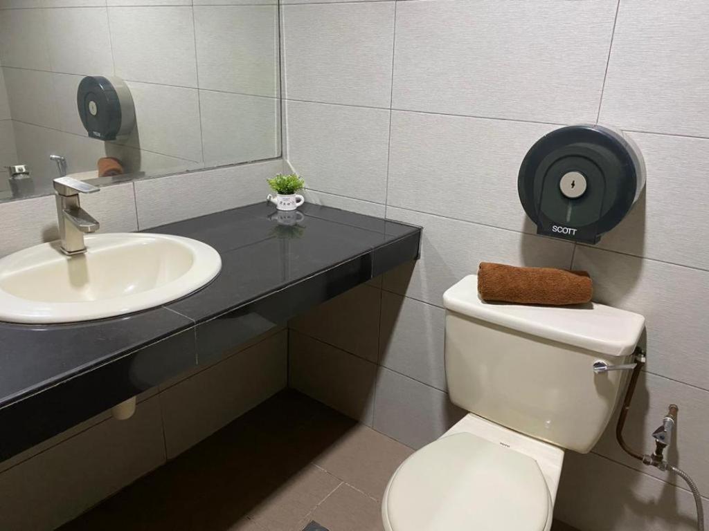 Hotel Perdana Lawas Dış mekan fotoğraf